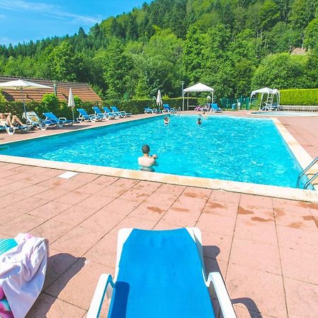 Vvf Les Fontaines Des Vosges Hotel Saales Buitenkant foto