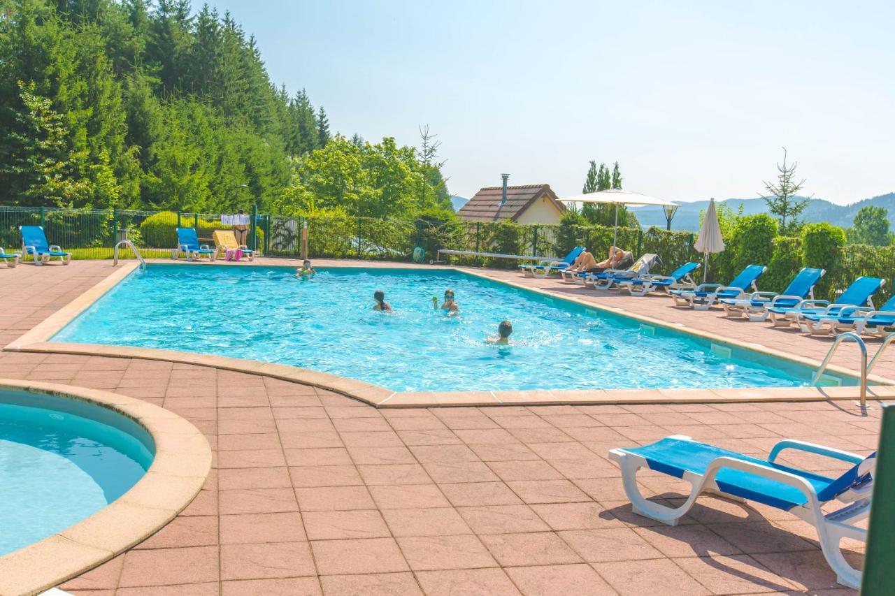 Vvf Les Fontaines Des Vosges Hotel Saales Buitenkant foto